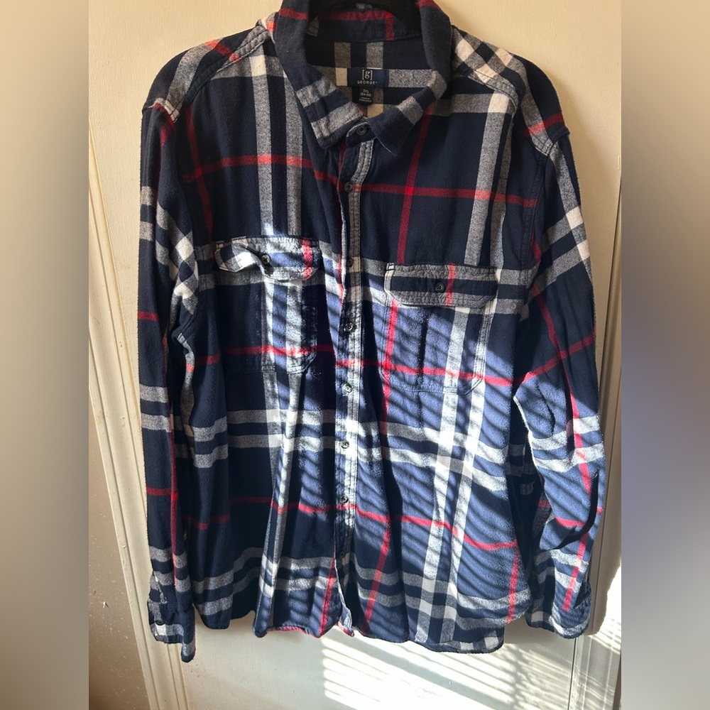 Men’s flannel button down